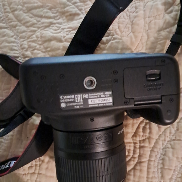 Camera - Picture 5 of 9